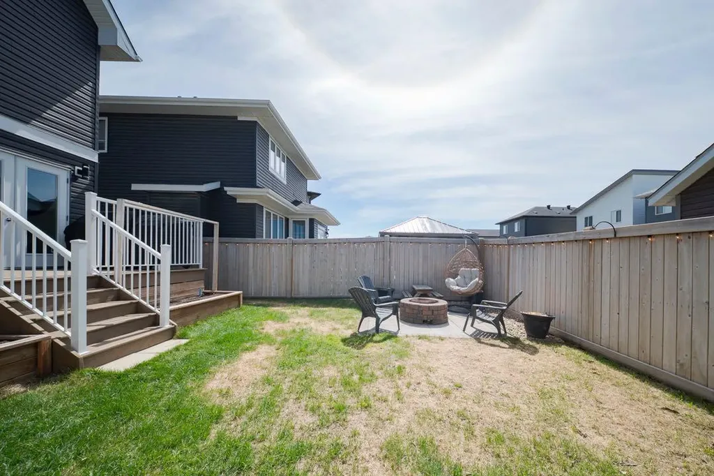 113 Airmont Court Fort Mcmurray AB T9J 1G1