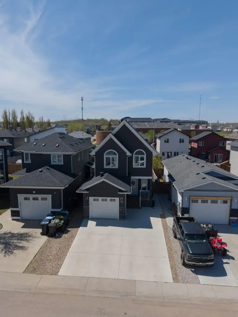 113 Airmont Court Fort Mcmurray AB T9J 1G1