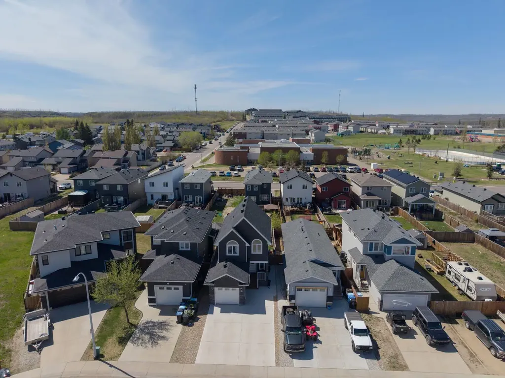 113 Airmont Court Fort Mcmurray AB T9J 1G1