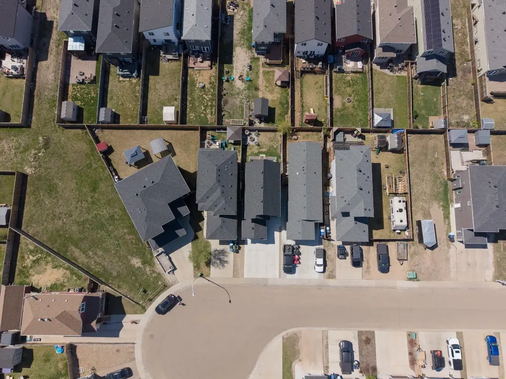 113 Airmont Court Fort Mcmurray AB T9J 1G1