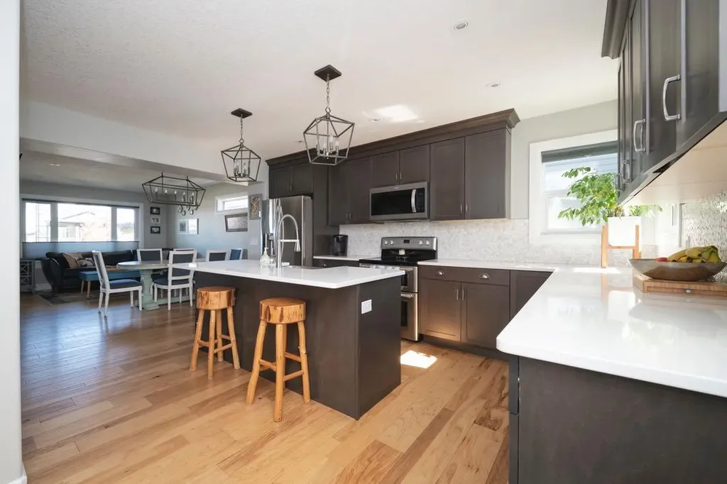 121 Roy Lane Fort Mcmurray AB T9J 1L9