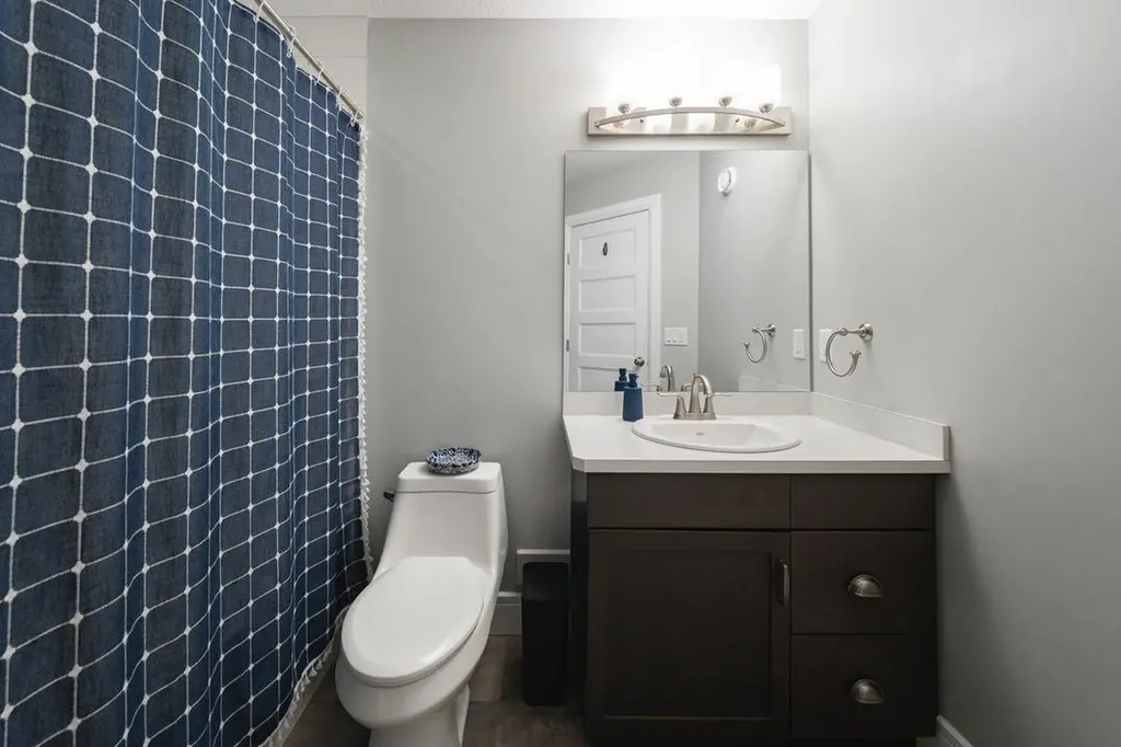 121 Roy Lane Fort Mcmurray AB T9J 1L9