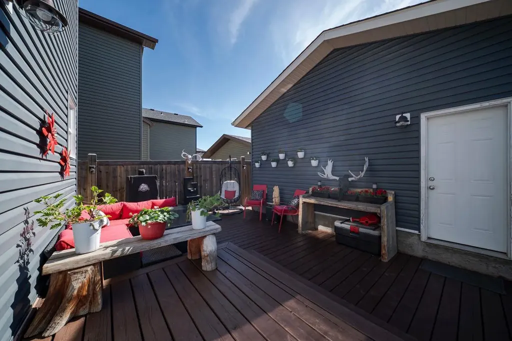 121 Roy Lane Fort Mcmurray AB T9J 1L9