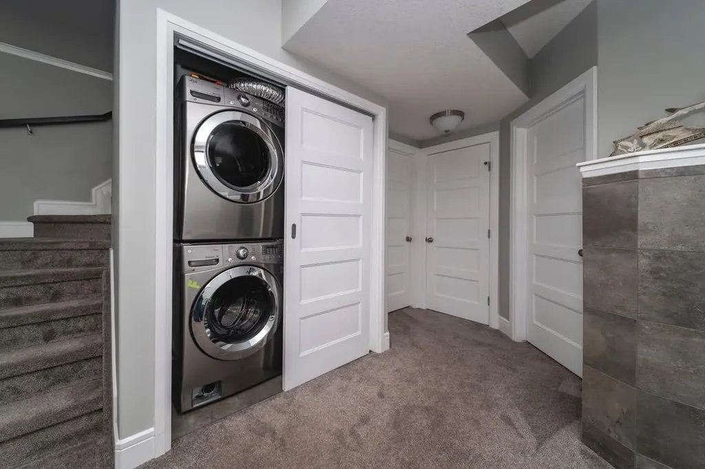 121 Roy Lane Fort Mcmurray AB T9J 1L9