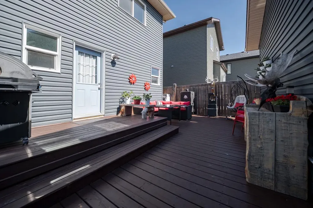 121 Roy Lane Fort Mcmurray AB T9J 1L9