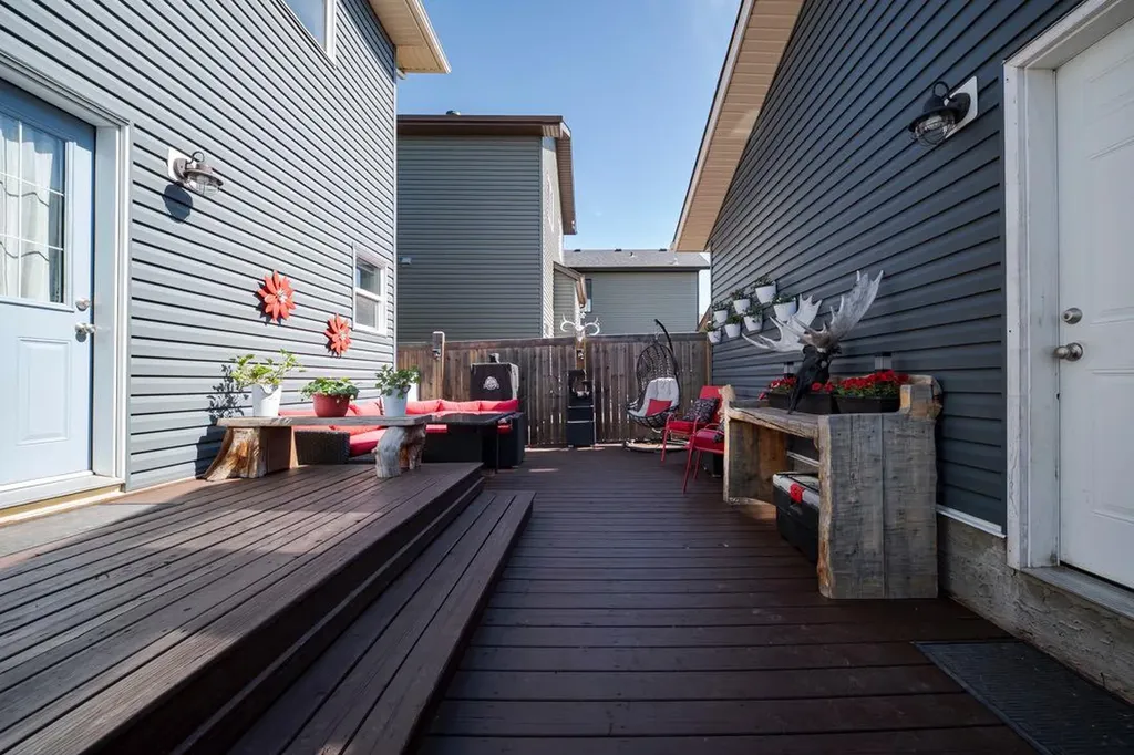 121 Roy Lane Fort Mcmurray AB T9J 1L9