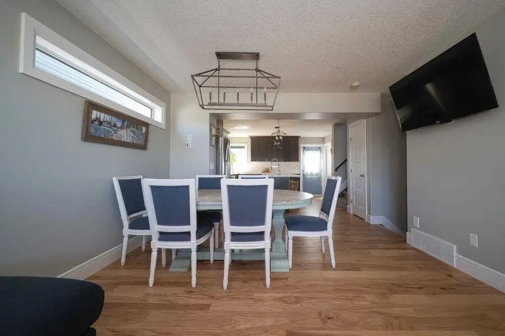 121 Roy Lane Fort Mcmurray AB T9J 1L9