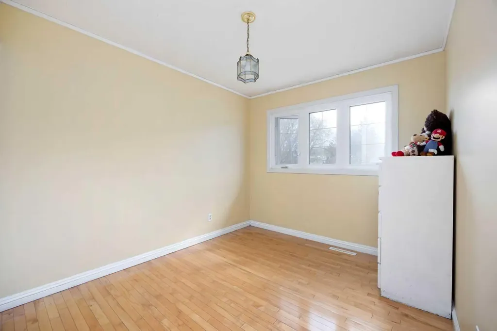 34 Biggs Avenue Fort Mcmurray AB T9H 1M1