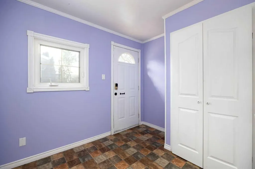 34 Biggs Avenue Fort Mcmurray AB T9H 1M1