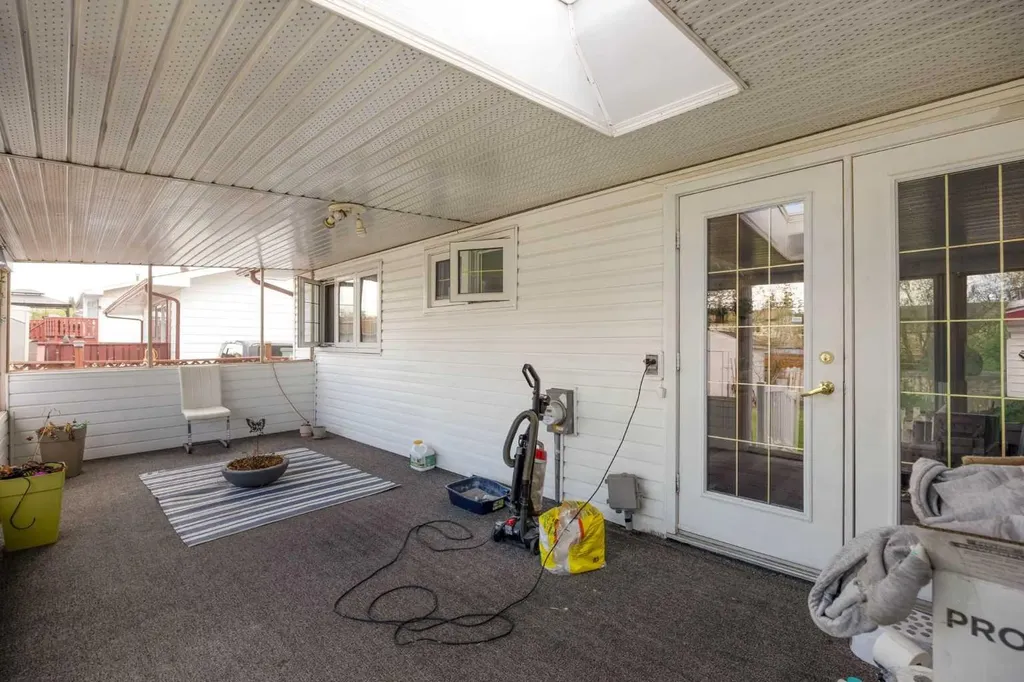 34 Biggs Avenue Fort Mcmurray AB T9H 1M1