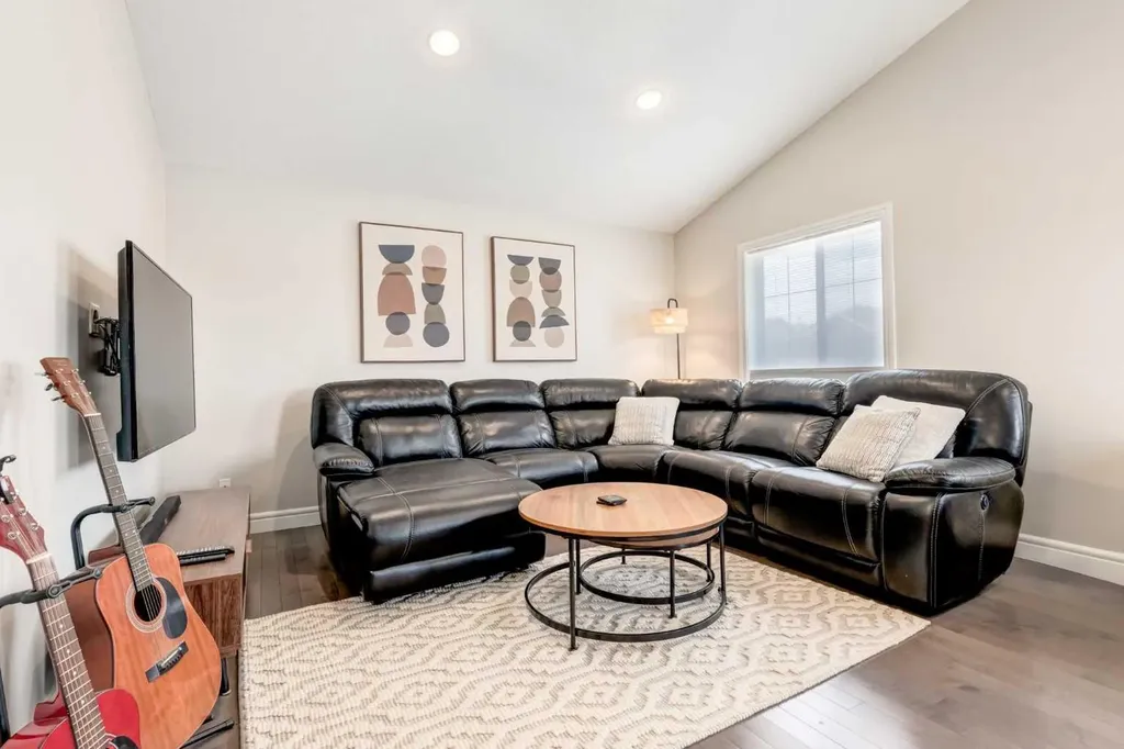 335 Morningside Crescent SW Airdrie AB T4B 0C1