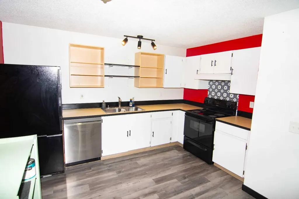 124 Abingdon Way NE Calgary AB T2A 6R8