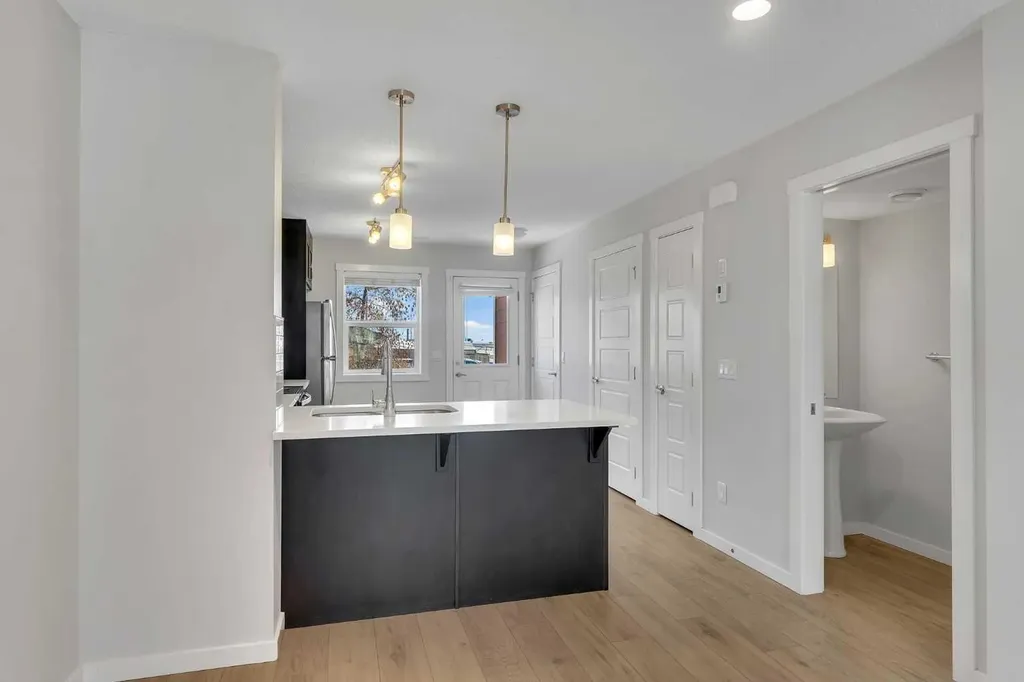 616 Cranford Mews SE Calgary AB T3M 2P1