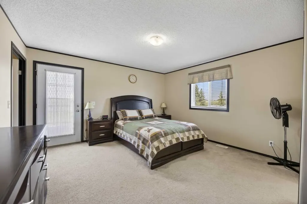 33006 Range Road 290 Rural Mountain View County AB T4H4A1