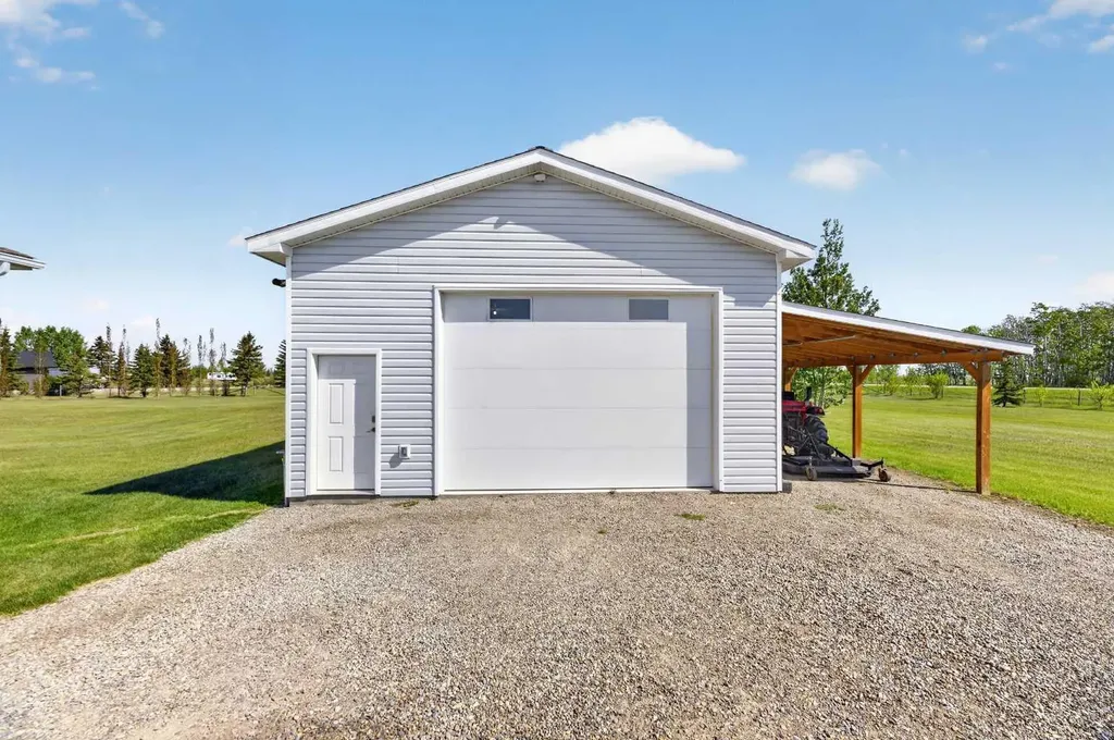 33006 Range Road 290 Rural Mountain View County AB T4H4A1