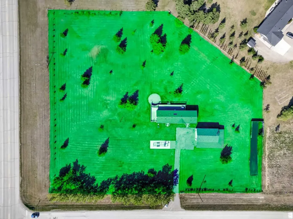 33006 Range Road 290 Rural Mountain View County AB T4H4A1