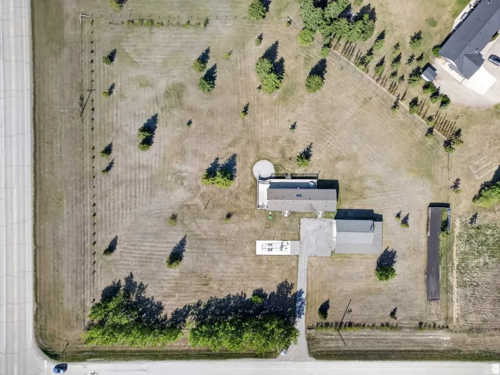 33006 Range Road 290 Rural Mountain View County AB T4H4A1