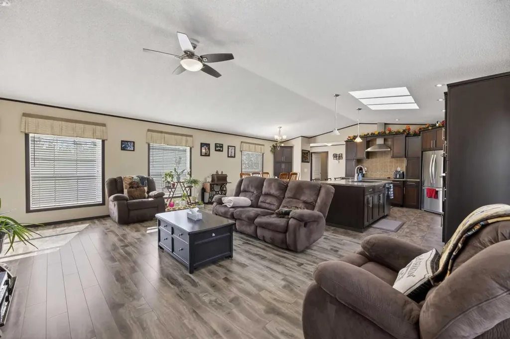 33006 Range Road 290 Rural Mountain View County AB T4H4A1