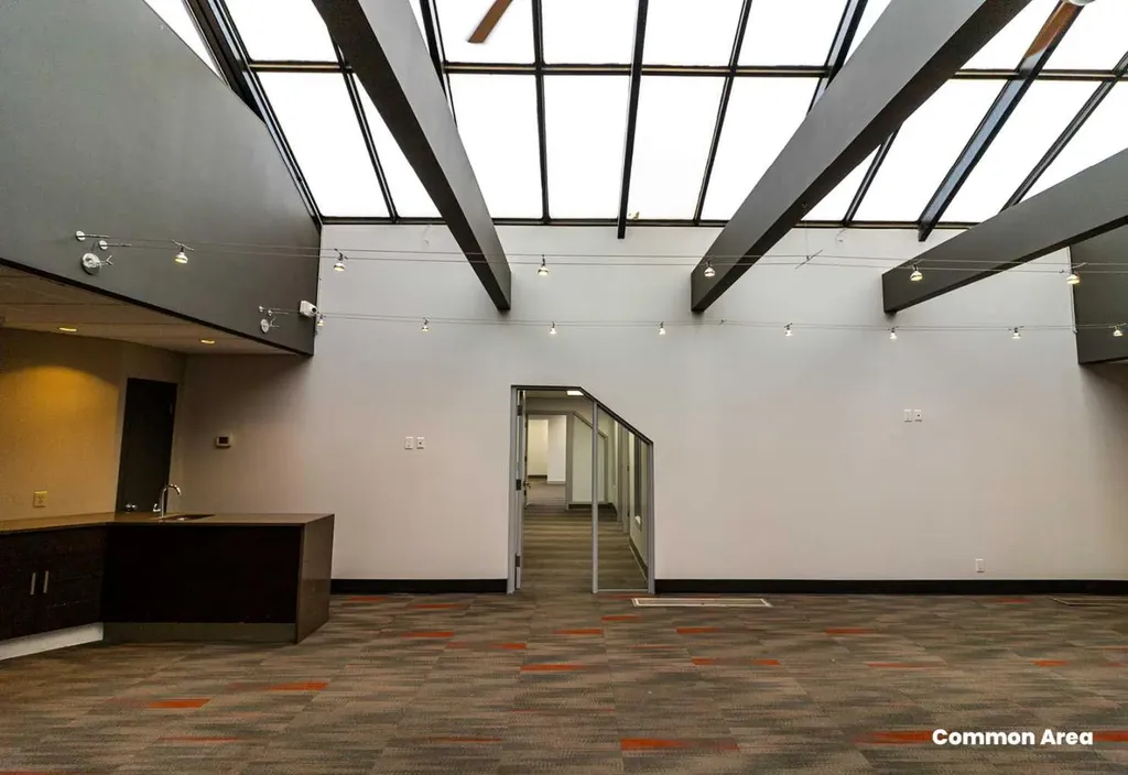 2411 4 Street NW Calgary AB T2M 2Z8