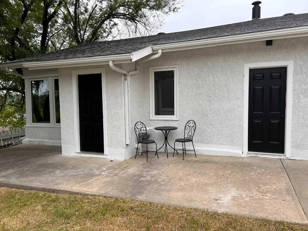 10826 103a Street Peace River AB T8S 1L5