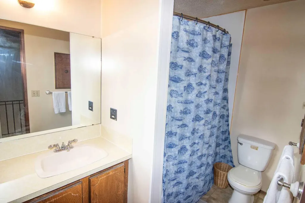 5502 Temple Road NE Calgary AB T1Y 3B2