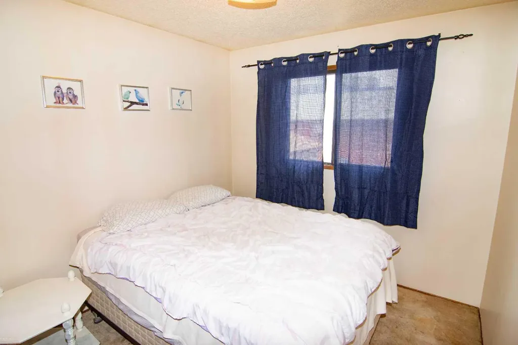 5502 Temple Road NE Calgary AB T1Y 3B2