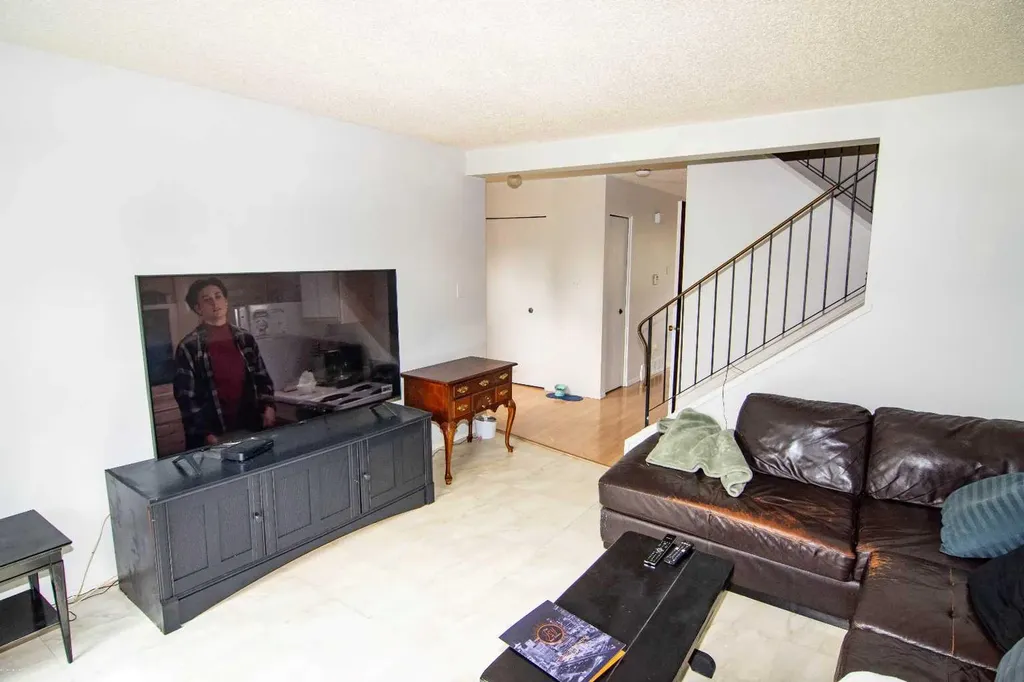 5502 Temple Road NE Calgary AB T1Y 3B2