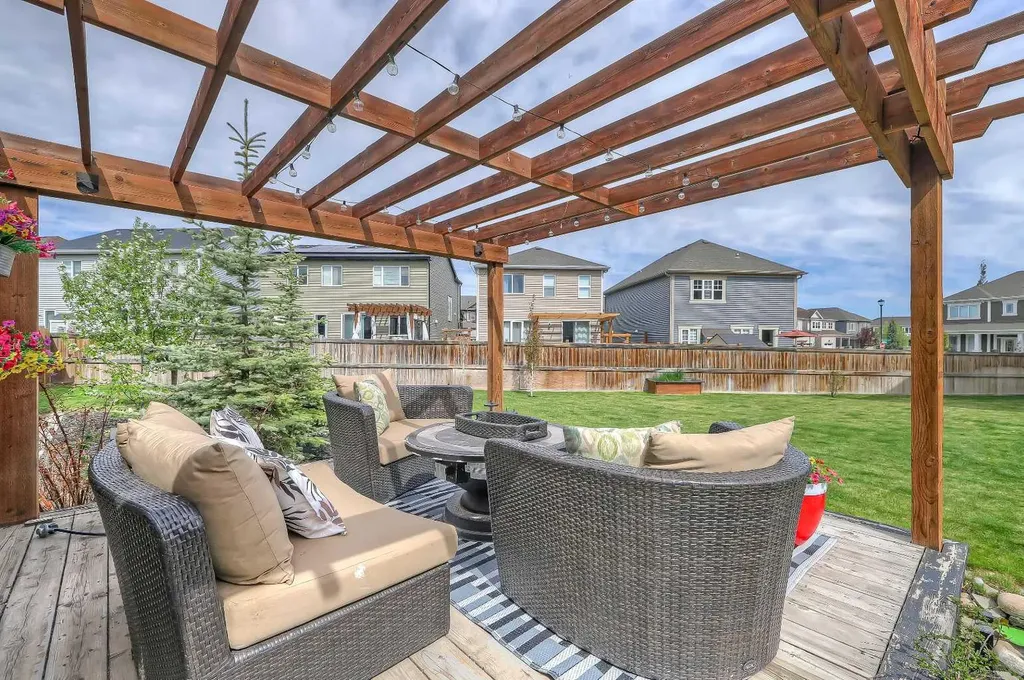 1 Osborne Common SW Airdrie AB T4B 5E3