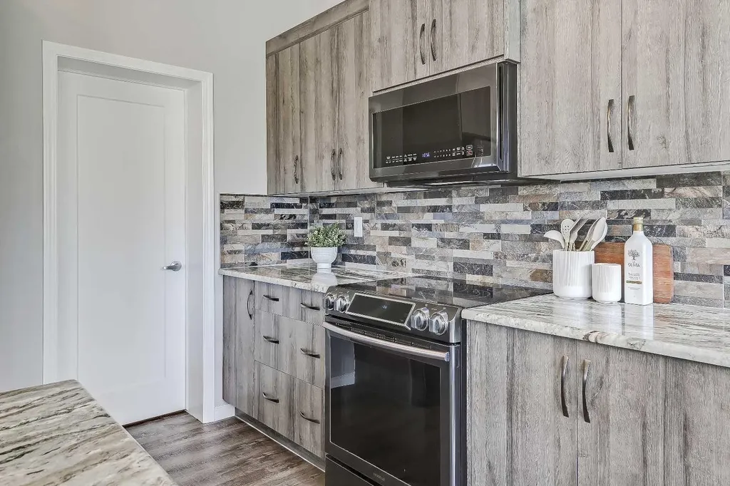 1 Osborne Common SW Airdrie AB T4B 5E3