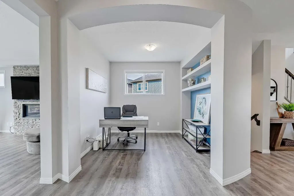 1 Osborne Common SW Airdrie AB T4B 5E3