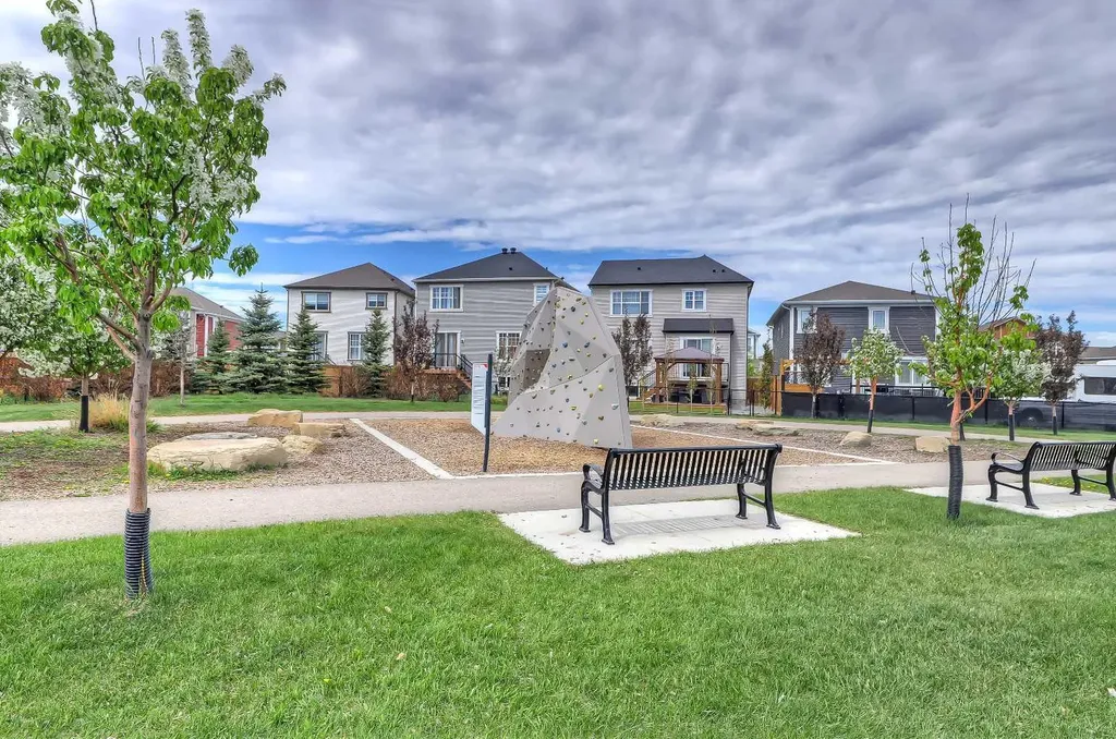 1 Osborne Common SW Airdrie AB T4B 5E3