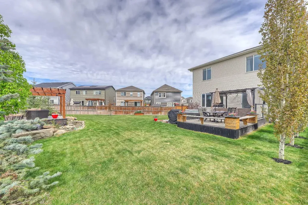 1 Osborne Common SW Airdrie AB T4B 5E3