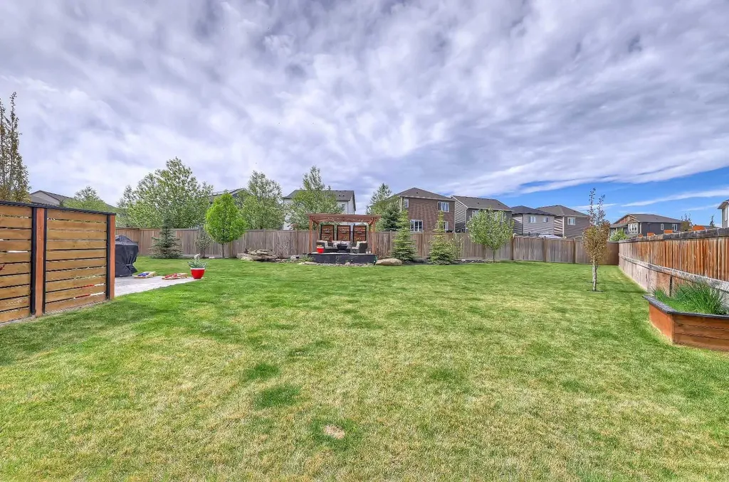 1 Osborne Common SW Airdrie AB T4B 5E3