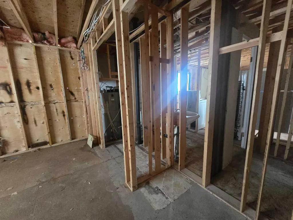 630 53rd Street Edson AB T7E1K4