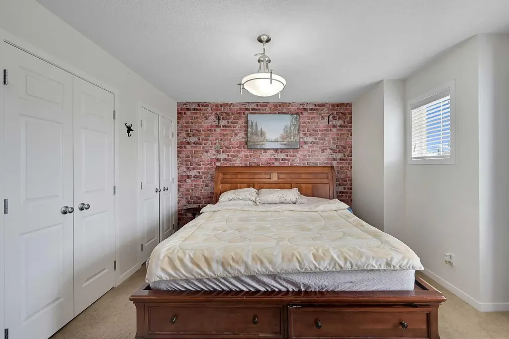 232 Vista Drive Crossfield AB T0M 0S0