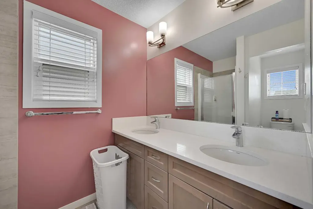 232 Vista Drive Crossfield AB T0M 0S0
