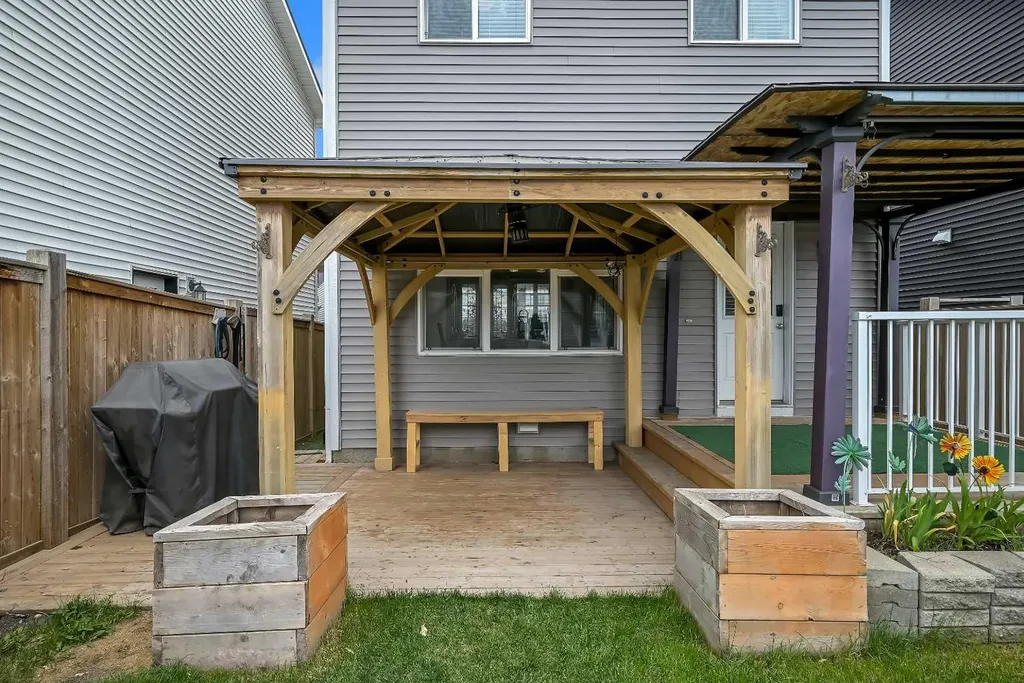 232 Vista Drive Crossfield AB T0M 0S0