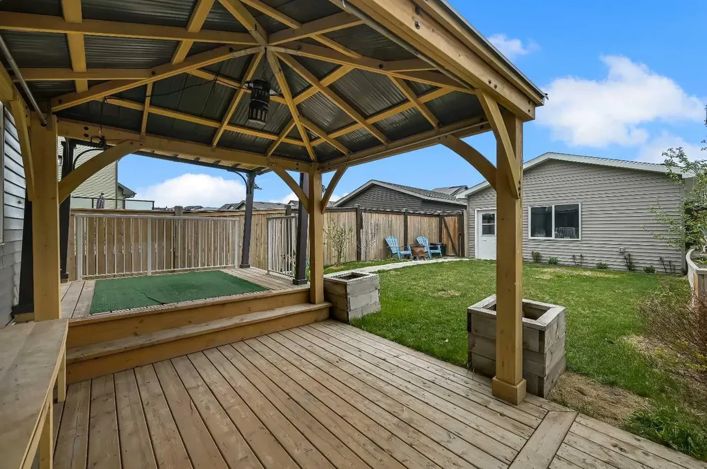 232 Vista Drive Crossfield AB T0M 0S0