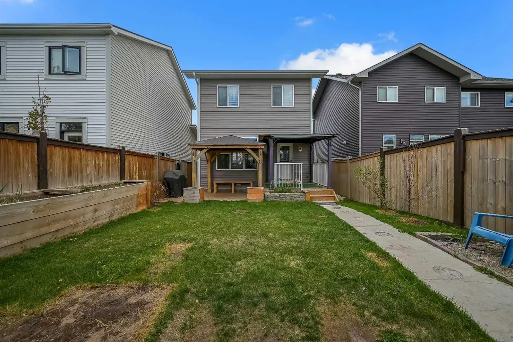 232 Vista Drive Crossfield AB T0M 0S0
