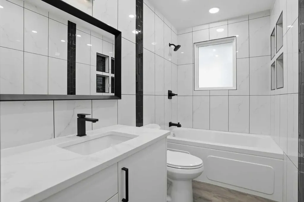 2004 18 Street NW Calgary AB T2M 3T1