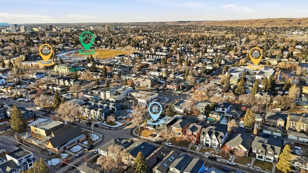 2004 18 Street NW Calgary AB T2M 3T1
