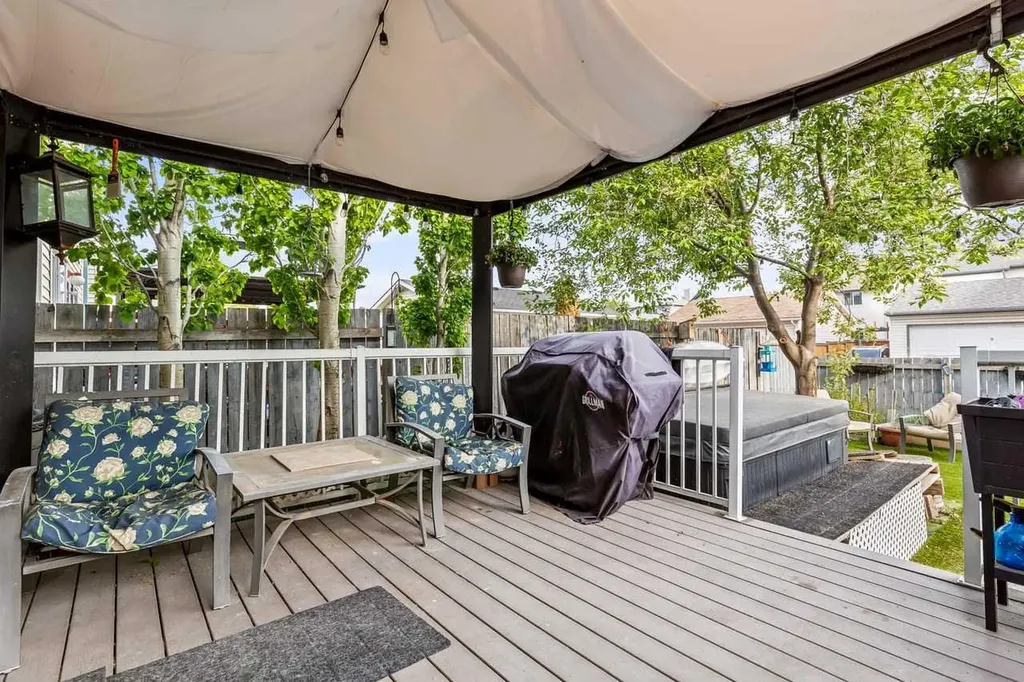 65 Prestwick Heights SE Calgary AB T2Z 4H8