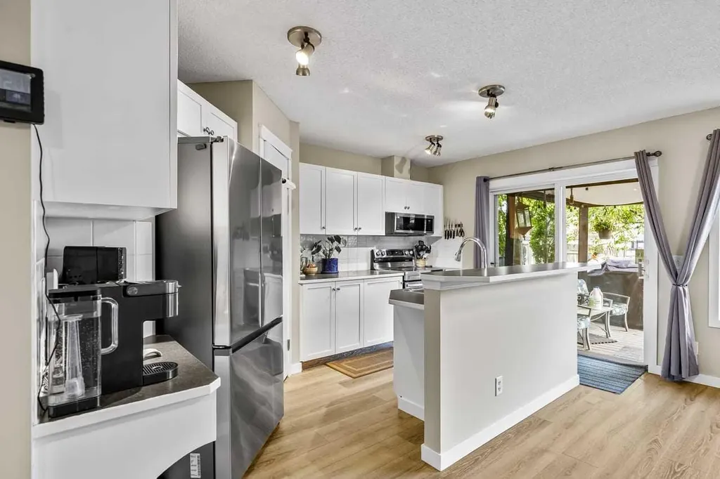65 Prestwick Heights SE Calgary AB T2Z 4H8