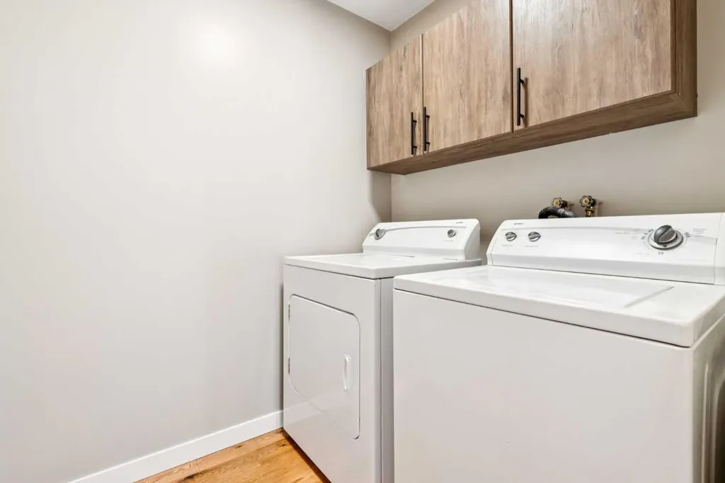 56 West Terrace Road Cochrane AB T4C 1S5
