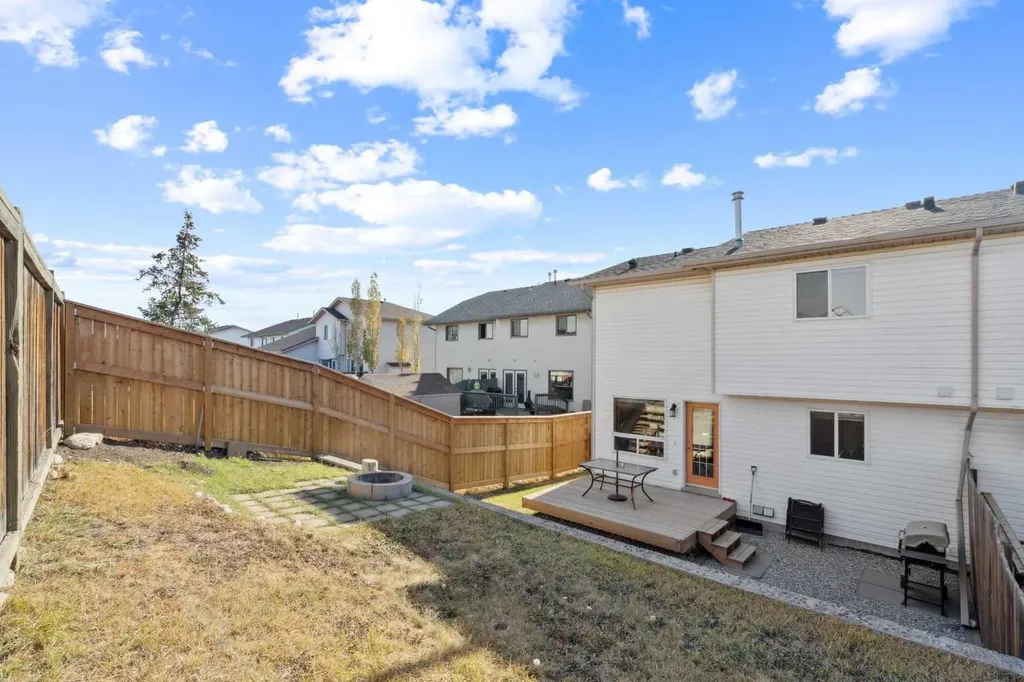 56 West Terrace Road Cochrane AB T4C 1S5