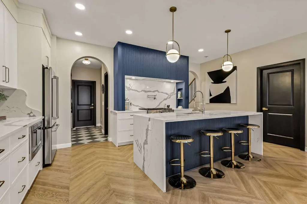 322 Creekstone Way SW Calgary AB T2X 4E3