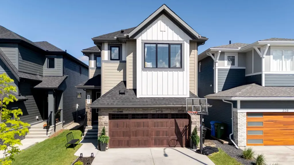 322 Creekstone Way SW Calgary AB T2X 4E3