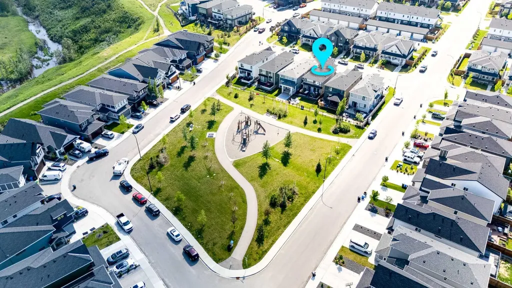 322 Creekstone Way SW Calgary AB T2X 4E3