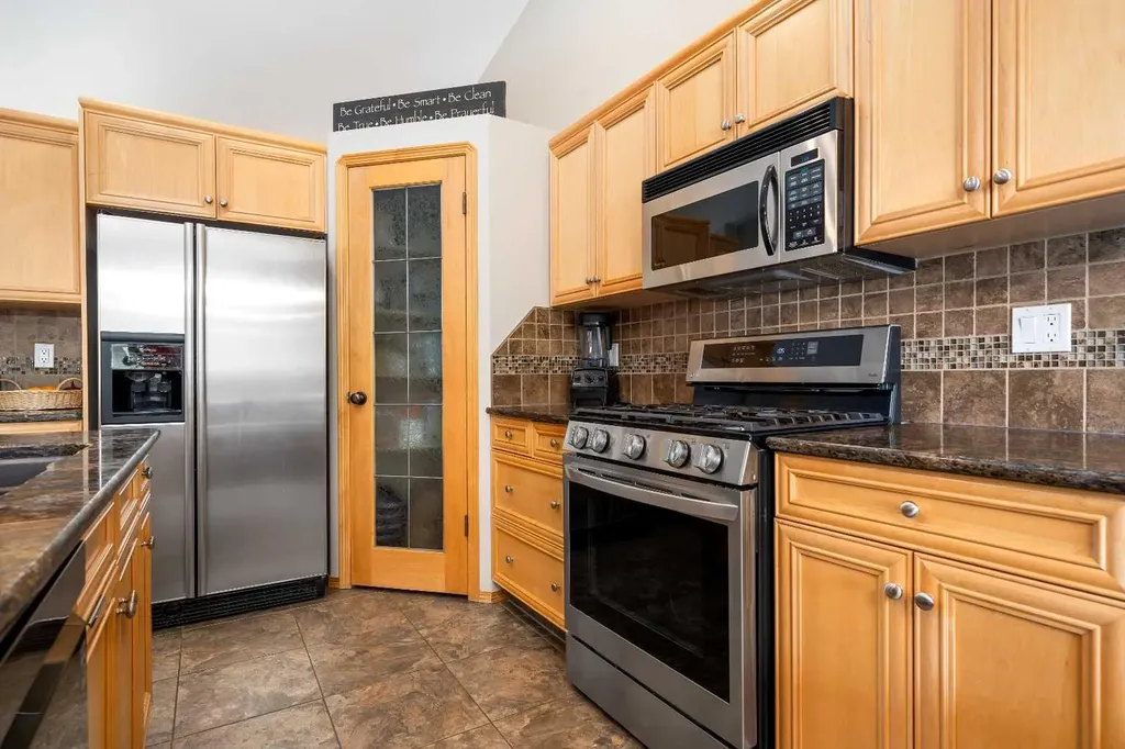 91 Hunt Crescent NE Medicine Hat AB T1C1Y4