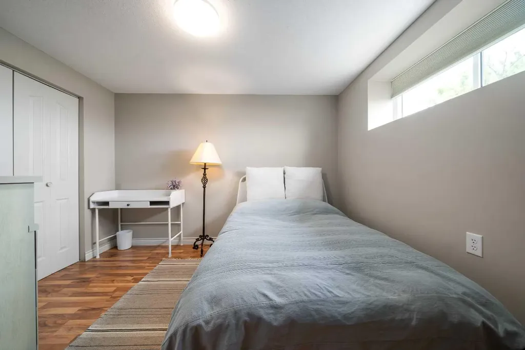 91 Hunt Crescent NE Medicine Hat AB T1C1Y4